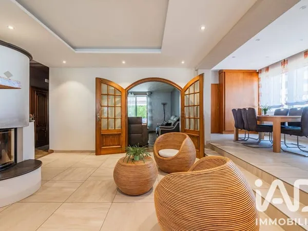 Maison 6 pièces 160 m²