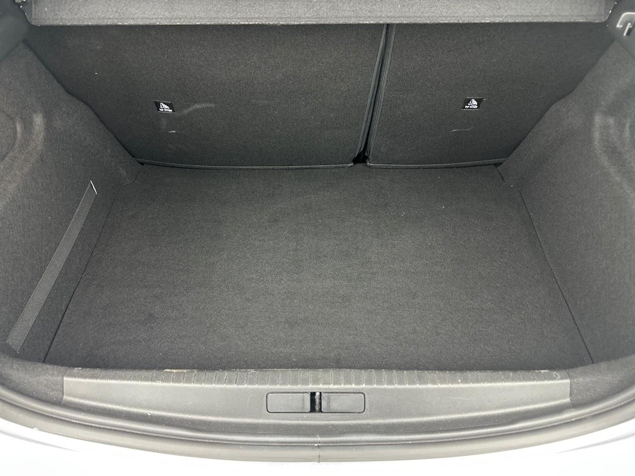 Peugeot 208 puretech 100 s&s bvm6 style — photo 6