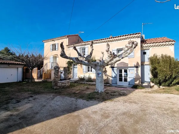 Maison 8 pièces 199 m²