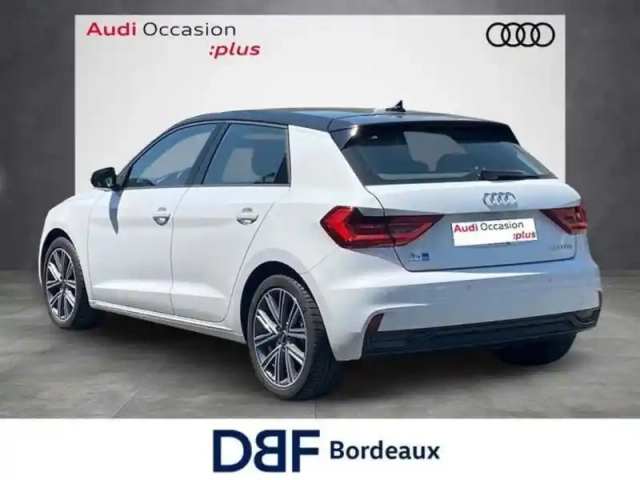 Audi A1 30 tfsi 110 ch s tronic 7 advanced — photo 3