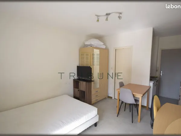 Studio 1 pièce 18 m²