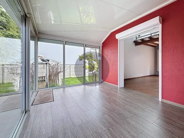 Maison familiale - Parc Méliès - Terrain de 790 m² avec dépendance et garage