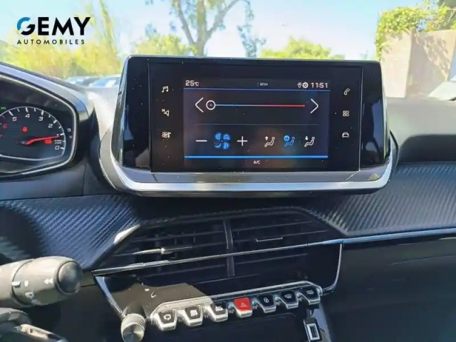 Peugeot 208 puretech 75 s&amp;s bvm5 — photo 17