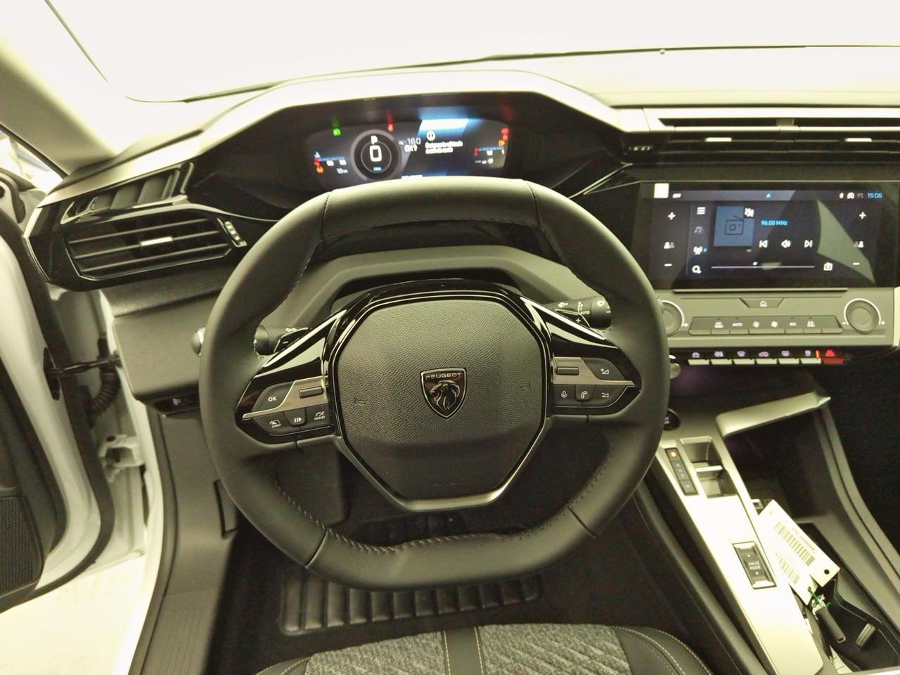 Peugeot 308 sw hybrid 145 e-dcs6 allure — photo 21