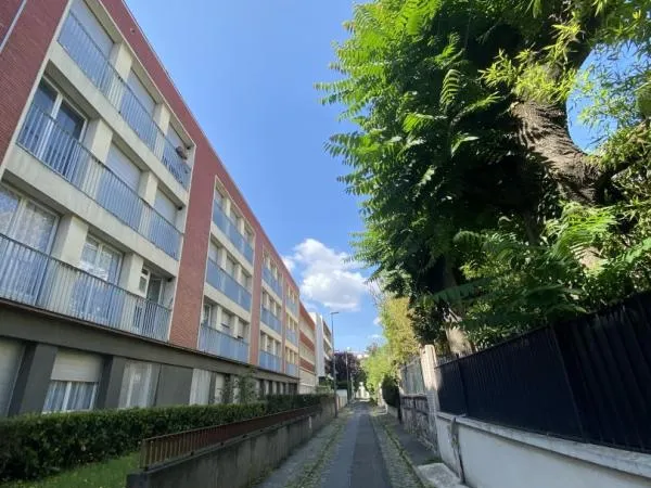 VILLA DES COURONNES - COURBEVOIE