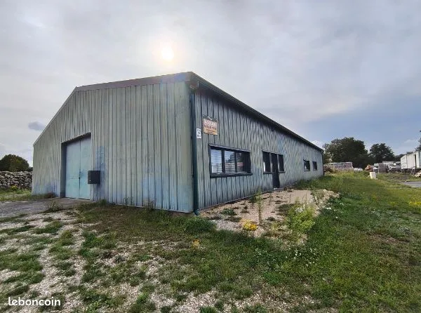 Bâtiment commercial