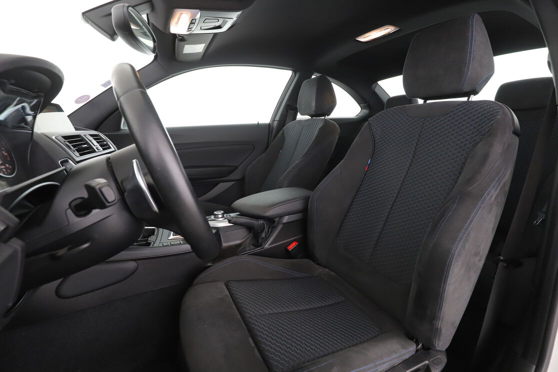 BMW Série 2 Coupé 220i M Sport BVA8 — photo 9