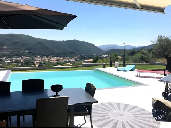 Maison 5 pièces 140 m²