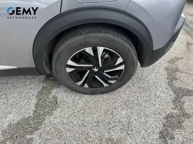 Peugeot 2008 puretech 130 s&amp;s bvm6 — photo 11