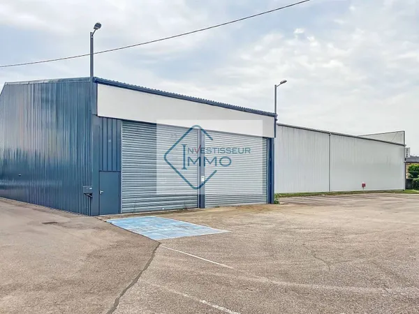 Local d'activité 1540 m²