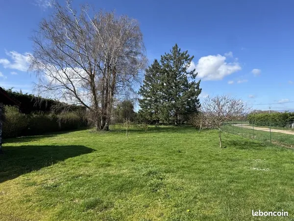 Terrain 550 m² Fareins