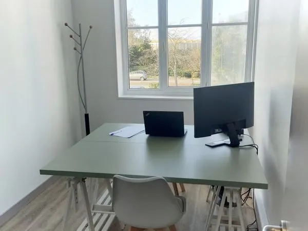 [RECHERCHE] Local ou pièce pour bureau (Zone FRR Saint-Léon)