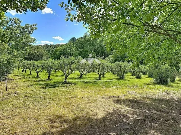 Villa 7 pièces 263 m²