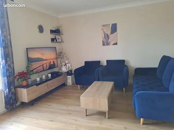 Appartement T3 77m2 Sainte Radegonde avec garage et cave