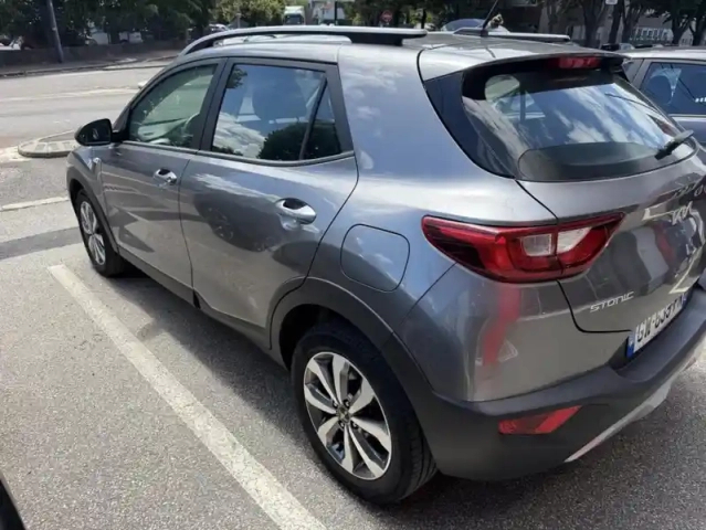Kia Stonic 1.0 t-gdi 100 ch bvm6 active — photo 3