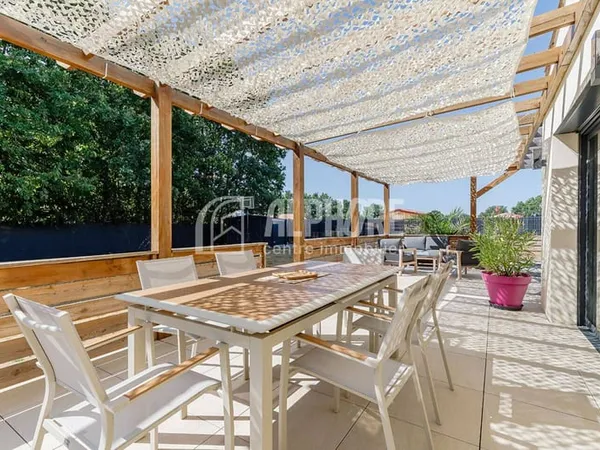 Maison de plain-pied 6 pièces 111 m²