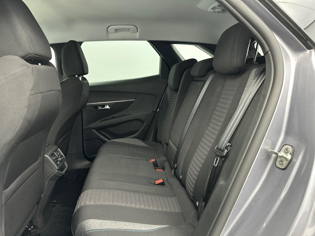 Peugeot 3008 puretech 130ch s&s eat8 style — photo 12