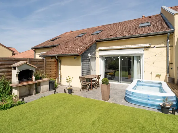 Magnifique maison avec 3 chambres, garage et jardin
