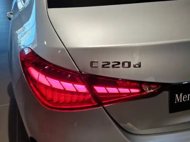 Mercedes Classe C 220 d berline amg lin — photo 46