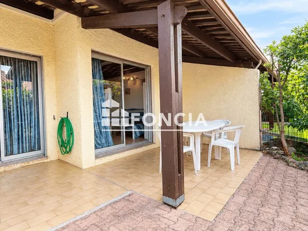 Le cap d'agde - la clape - pavillon t2 duplex avec jardin et parking privatif