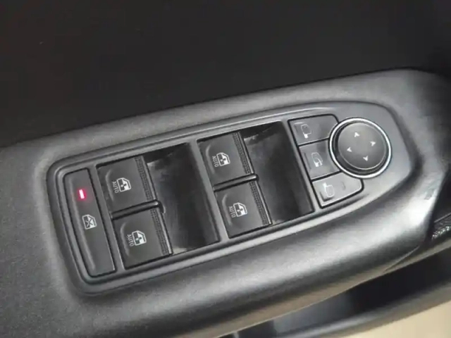 Renault Captur 1.0 eco-g 100ch evolution — photo 12