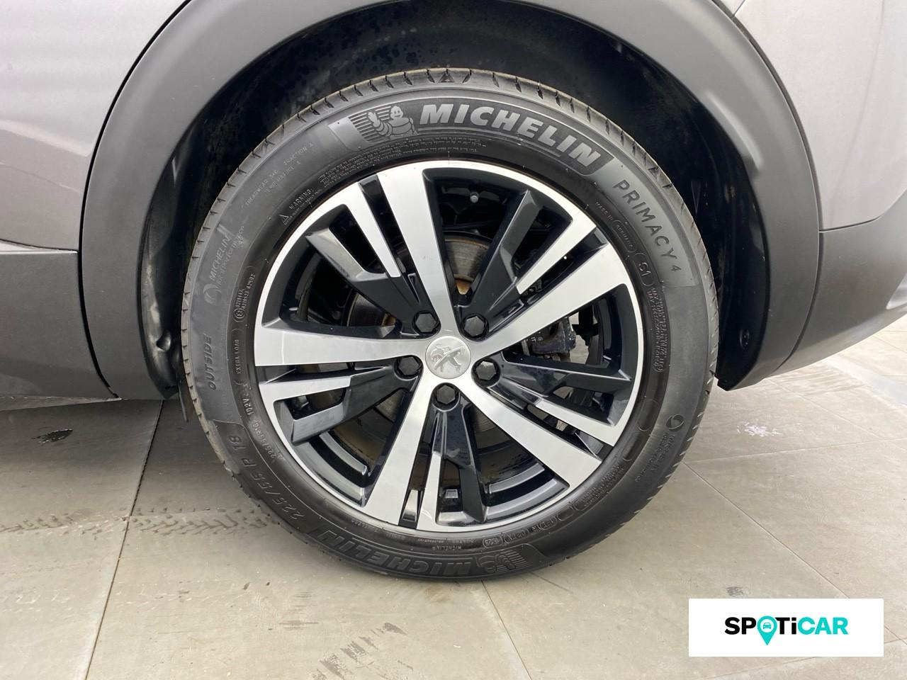 Peugeot 3008 hybrid4 300ch gt e-eat8 — photo 11