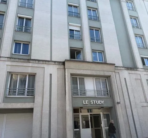 Studio 1 pièce 19 m²