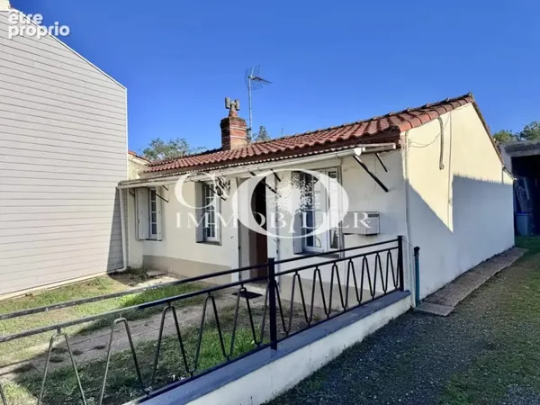 Maison de bourg et lot à bâtir