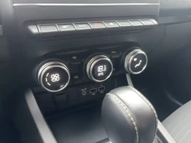 Renault Arkana mild hybrid 140 edc fap - 22 — photo 31