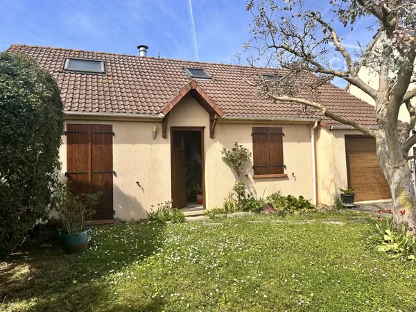 🏡 Charmant pavillon familial – secteur calme et recherché à Villenoy