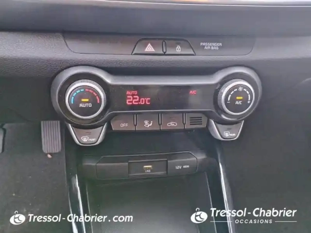 Kia Stonic 1.0 t-gdi 100 ch dct7 active — photo 13