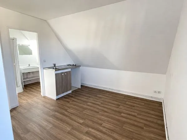 Studio rénové à Vendôme