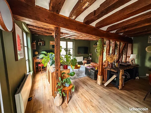 DUPLEX DE CHARME MEUBLÉ - CITÉ PLANTAGENÊT - 68 m² habitables / 89 m² au sol