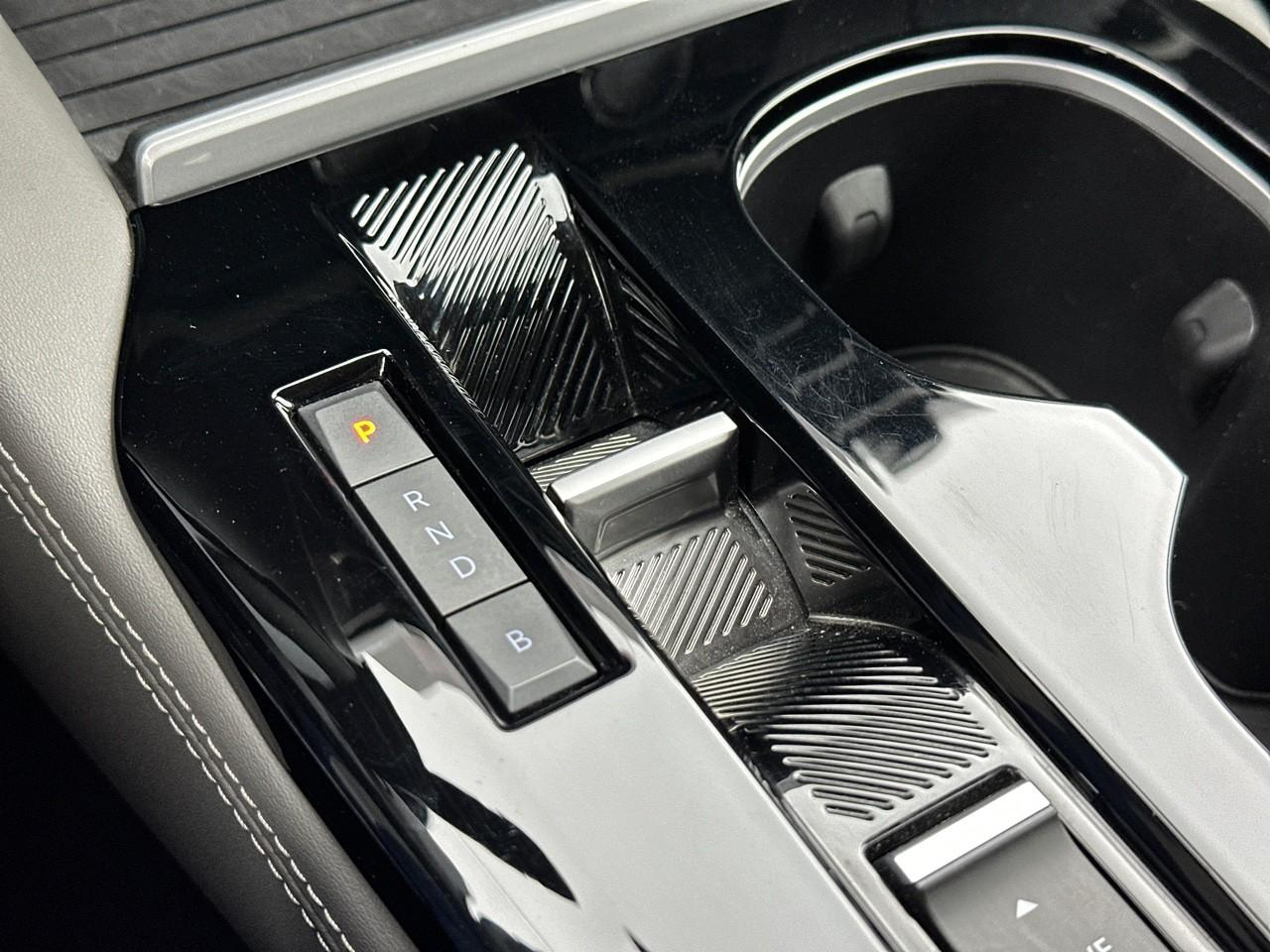 Citroën C5 X hybride rechargeable 225 s&s e-eat8 shine pack — photo 33