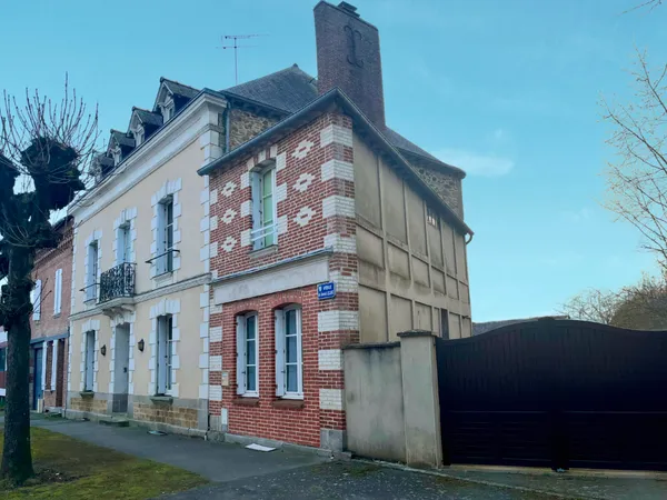 Vends maison 260m² La Guerche-de-Bretagne
