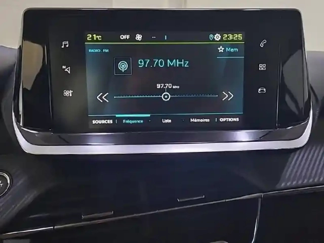 Peugeot 208 electrique 50 kwh 136ch — photo 19