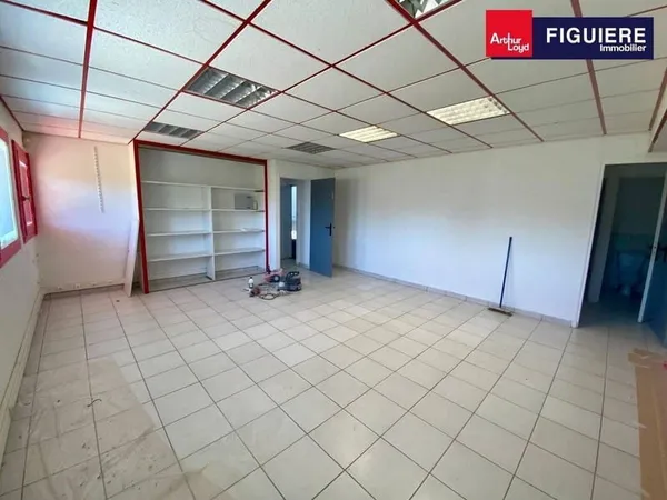 Local d'activité 580 m²