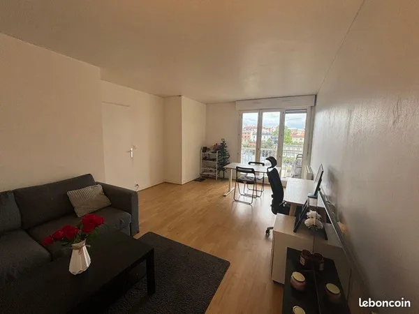 À louer - Appartement meublé de 48 m² à Courbevoie