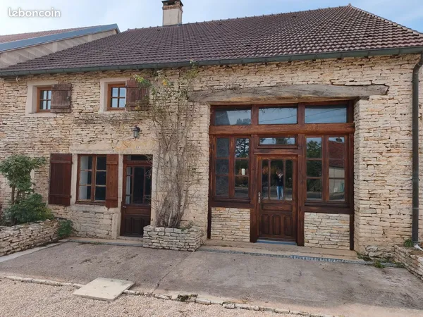 À vendre - Maison ancienne en pierre SACQUENAY 21260