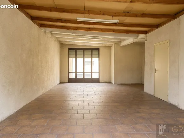 Parking/box 112 m² Toulon