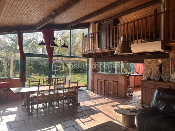 Maison 7 pièces 203 m²