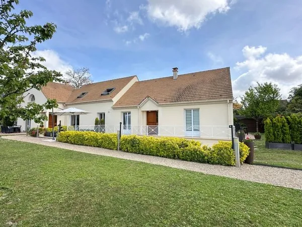Maison 6 pièces 219 m²