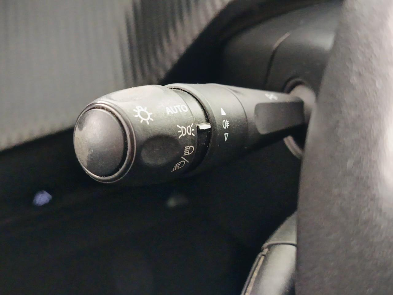 Peugeot 208 puretech 100 s&s bvm6 allure — photo 25