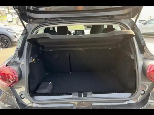 Dacia Sandero 1.0 tce 90ch stepway extreme -24 — photo 12