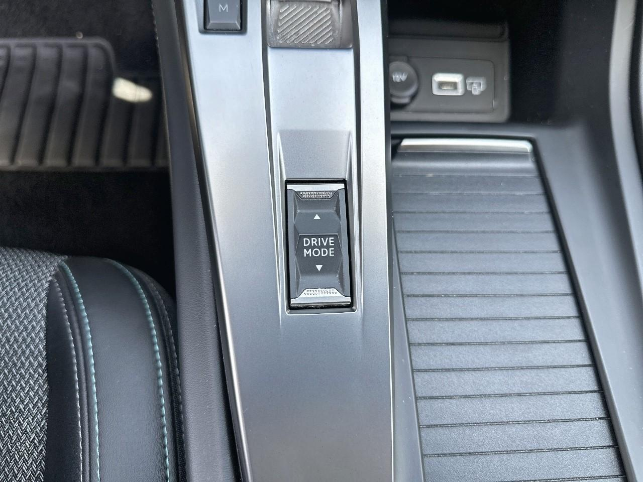 Peugeot 308 sw 1.5 bluehdi 130ch s&s allure pack eat8 — photo 24