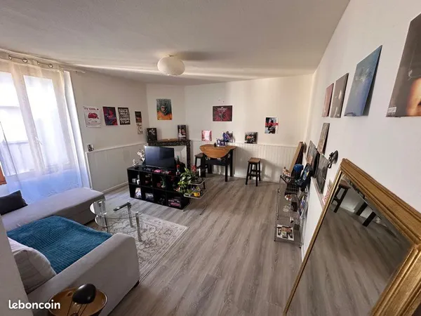 Appartement F2 hyper centre Wassy