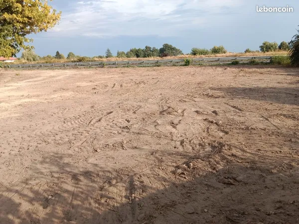 Loué terrain
