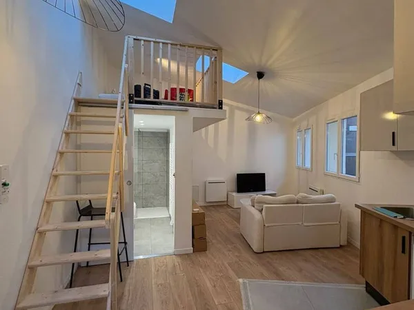Studio 1 pièce 28 m²