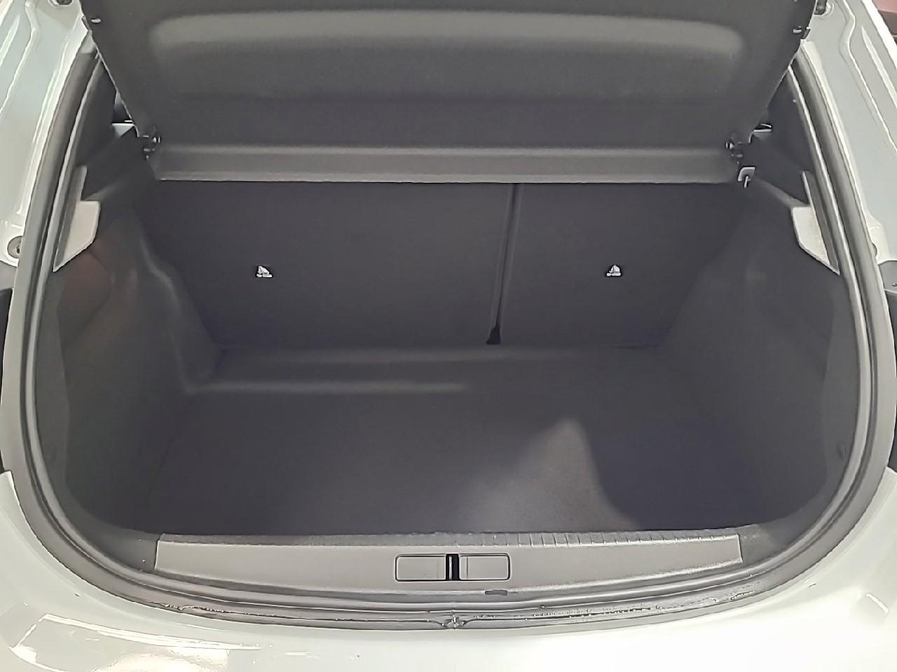 Peugeot 208 turbo 100 ch bvm6 style — photo 14