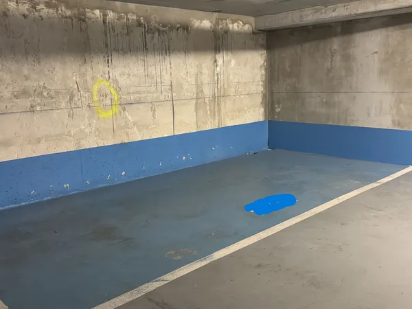 Loue parking 15m²